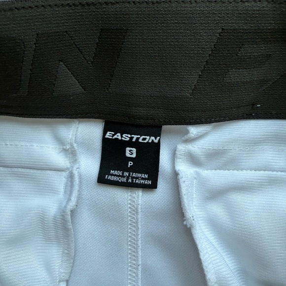 Easton Baseball pants Knickers Adult
Small - Picture 2 of 4